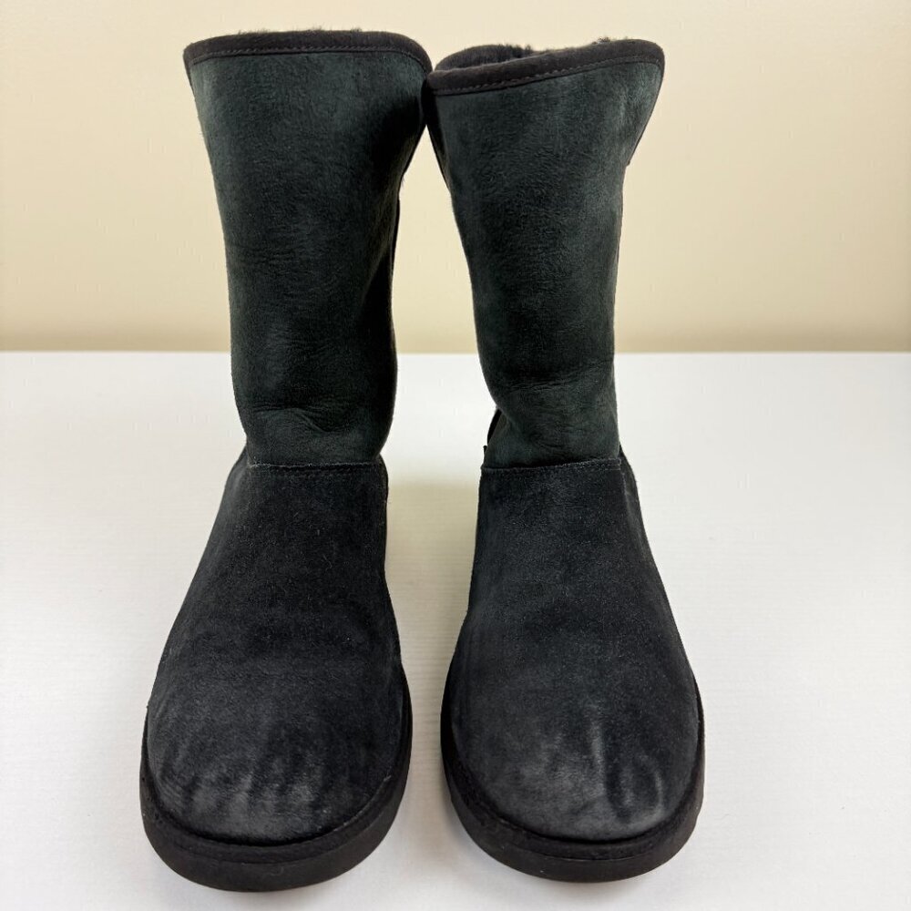 EUC UGG Alexey II Black Suede Kids Boots S/N 1017299K